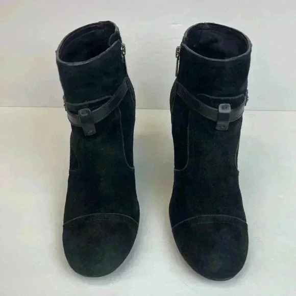 Tory Burch Aaden Women's 9.5 M Ankle Boots Black Suede Harness Logo Emblem Wedge - Picture 9 of 9